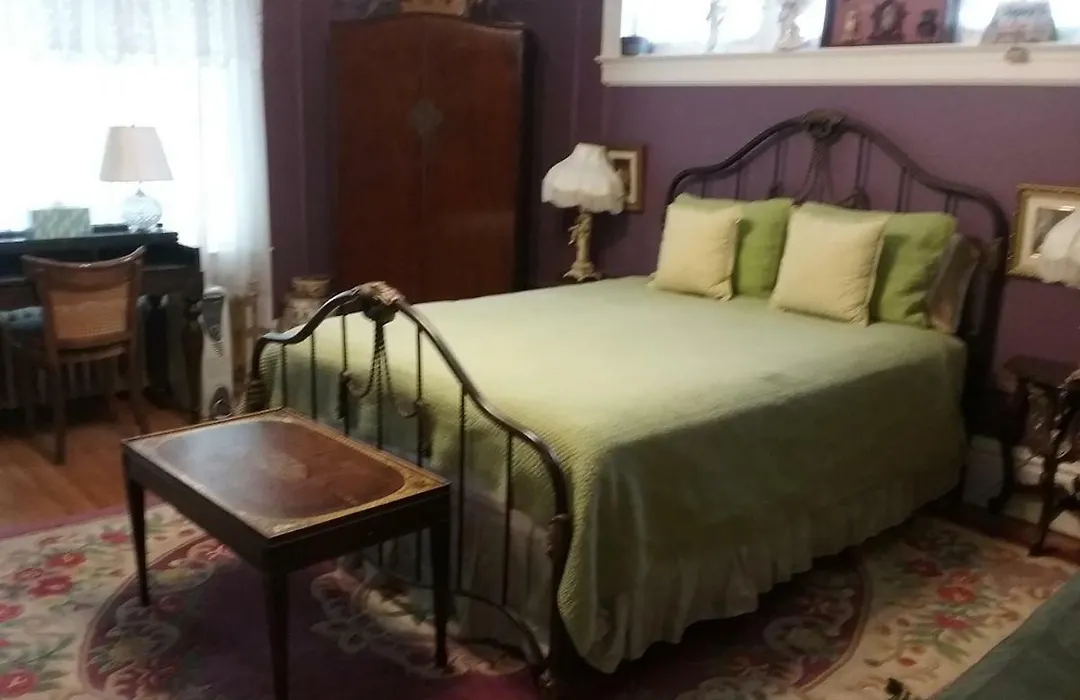 Hanover House Bed And Breakfast-1